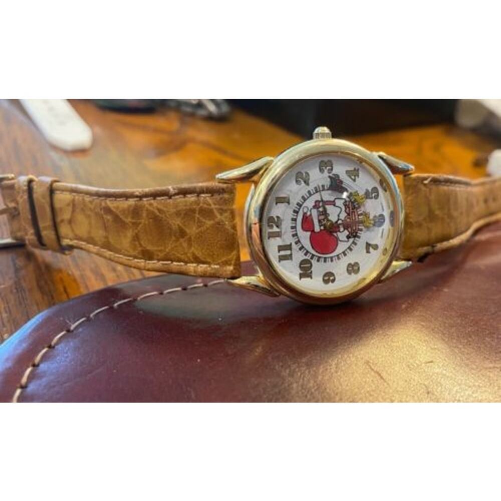 Women's Gold Tone 330mm Milan Watch, Santa Claus with Rotating Reindeer